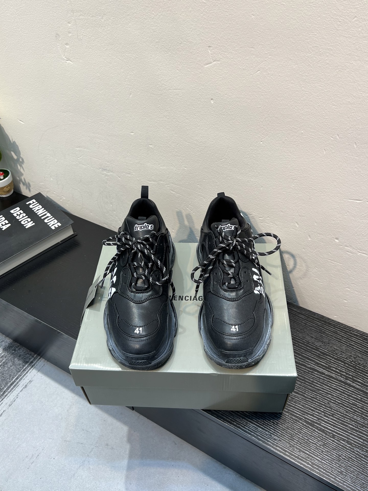 Balenciaga shoe