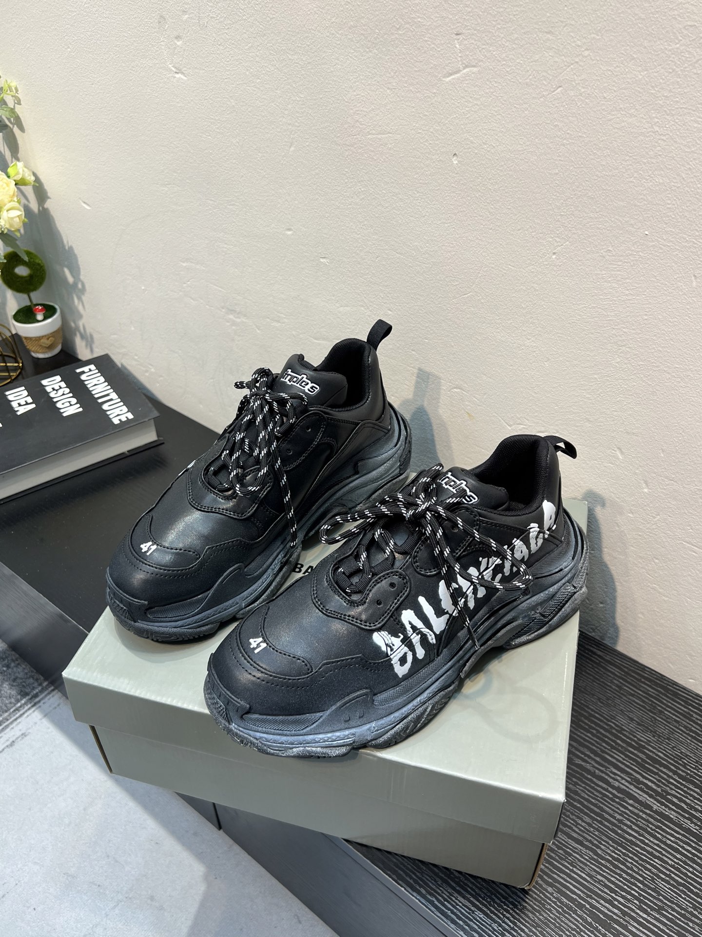 Balenciaga shoe