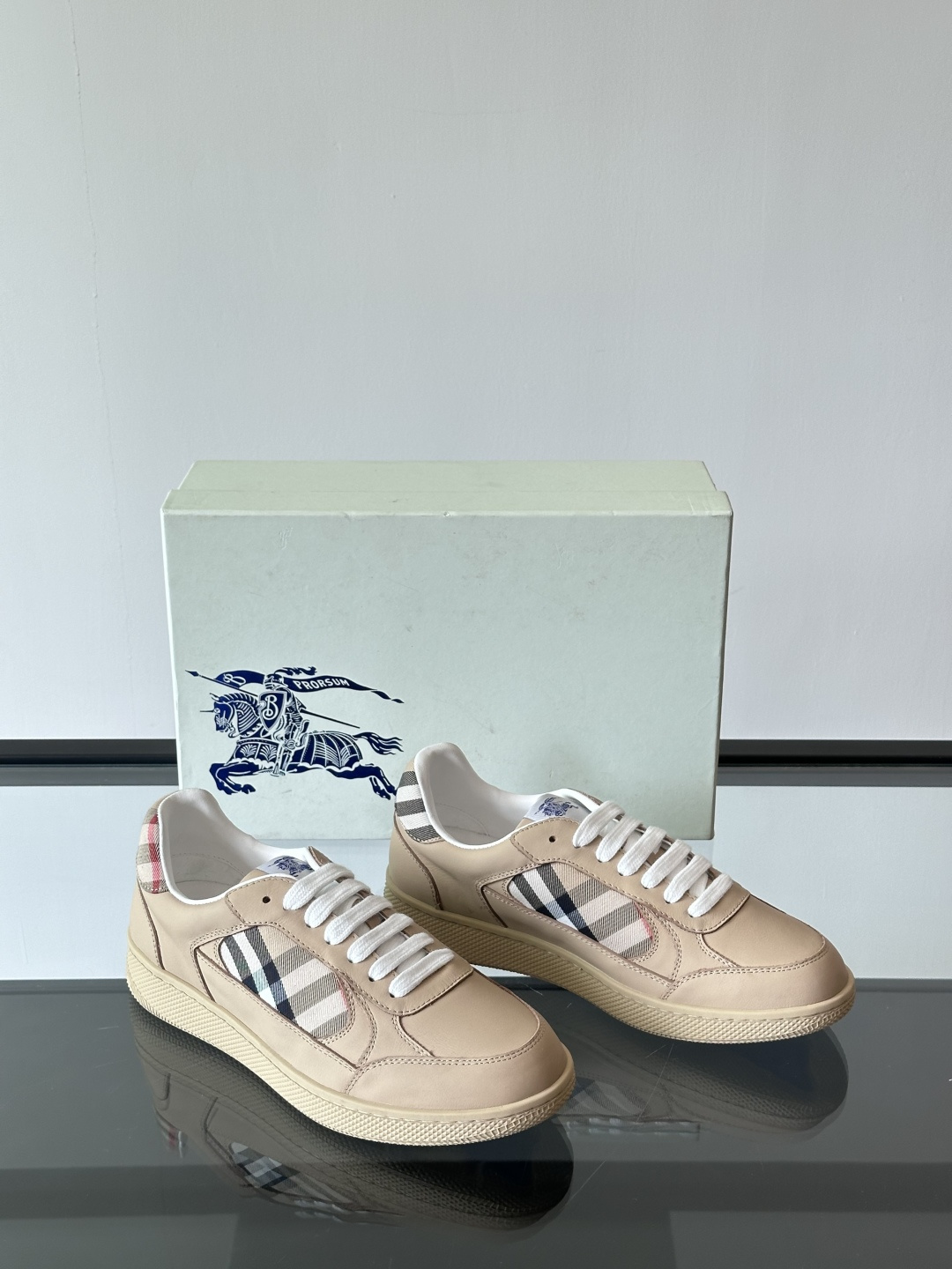 Burberry shoe