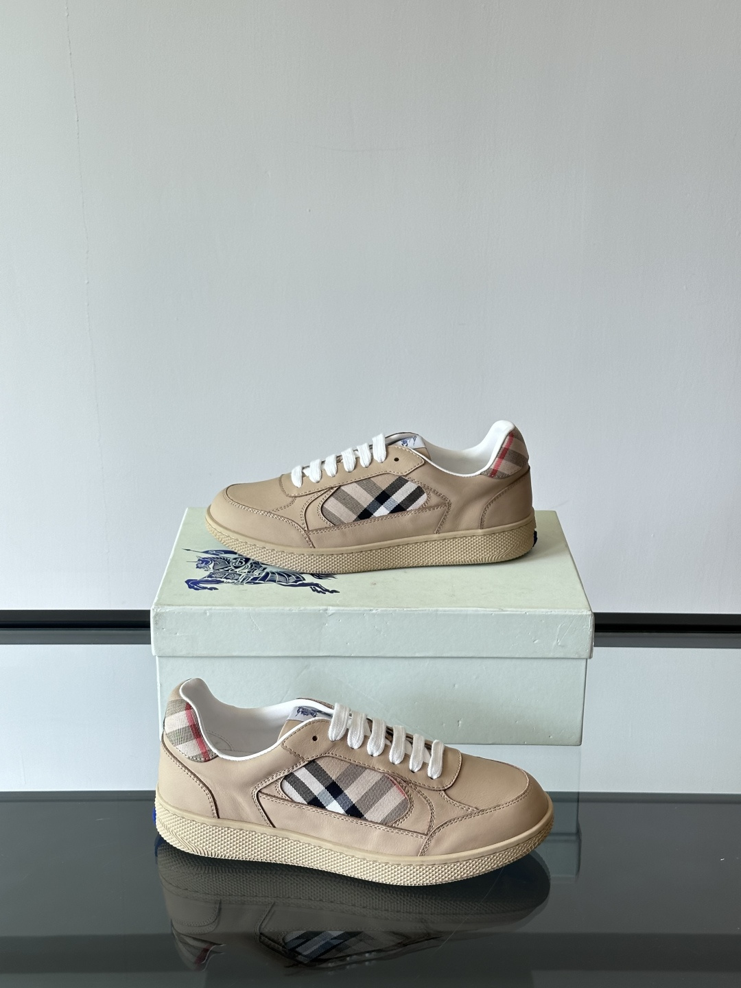 Burberry shoe