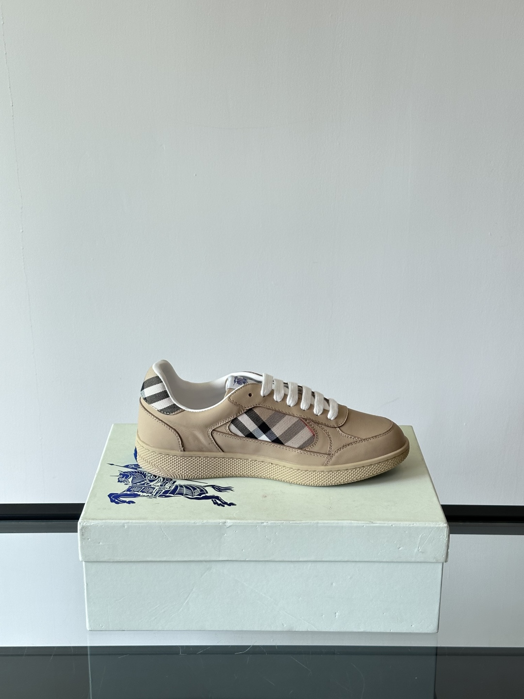 Burberry shoe