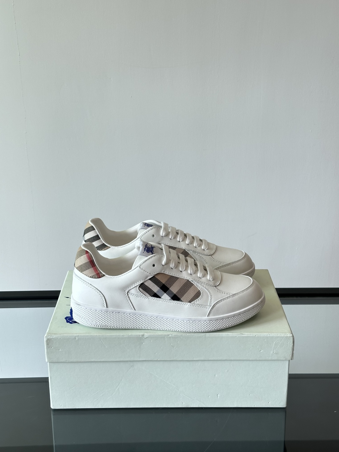 Burberry shoe