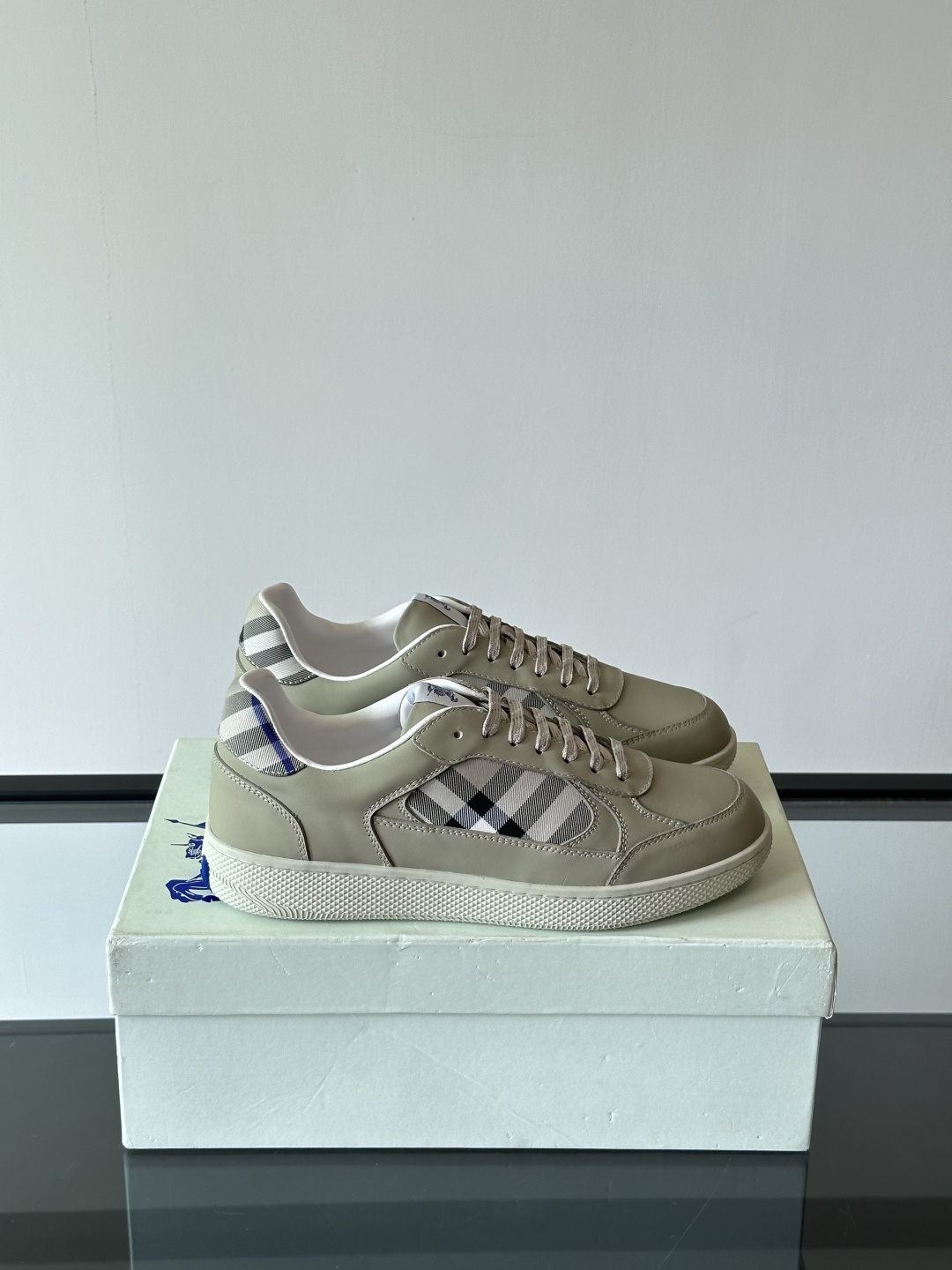 Burberry shoe