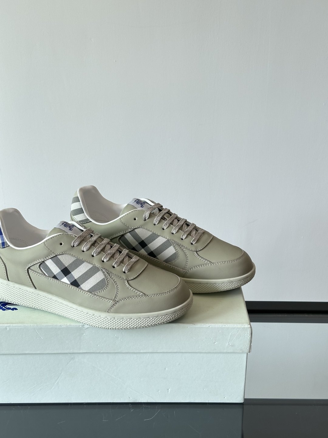 Burberry shoe