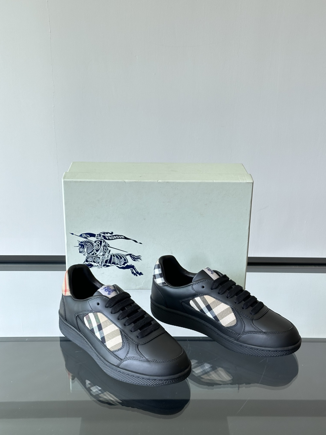Burberry shoe
