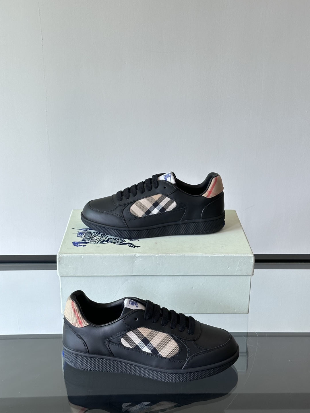 Burberry shoe
