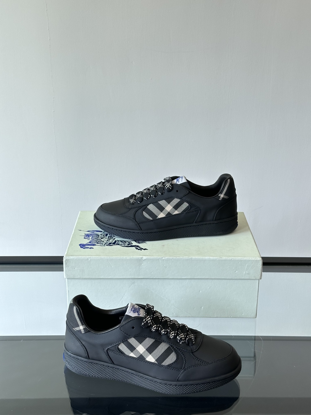Burberry shoe