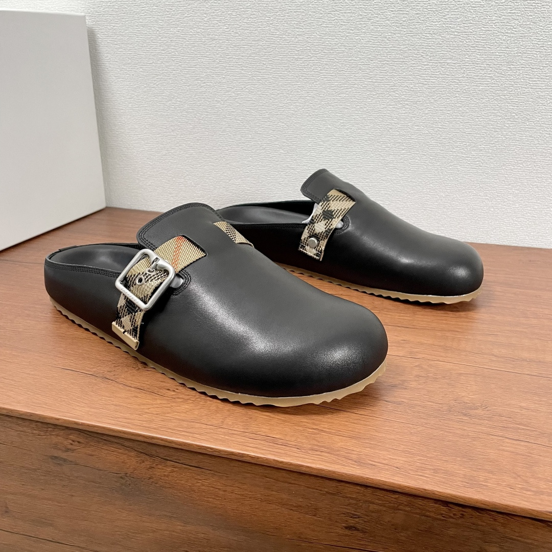 Burberry shoe