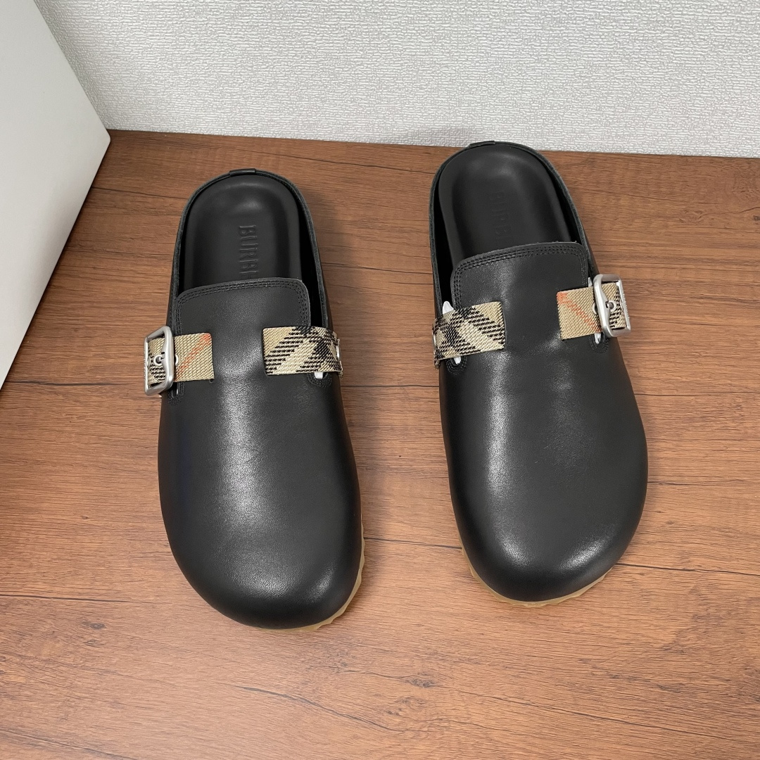 Burberry shoe