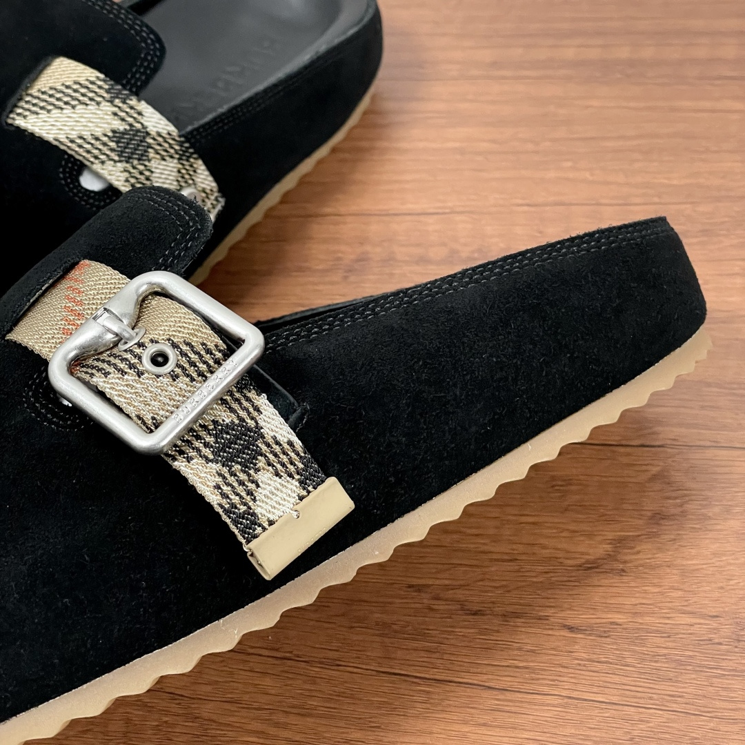Burberry shoe