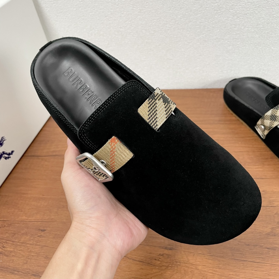 Burberry shoe