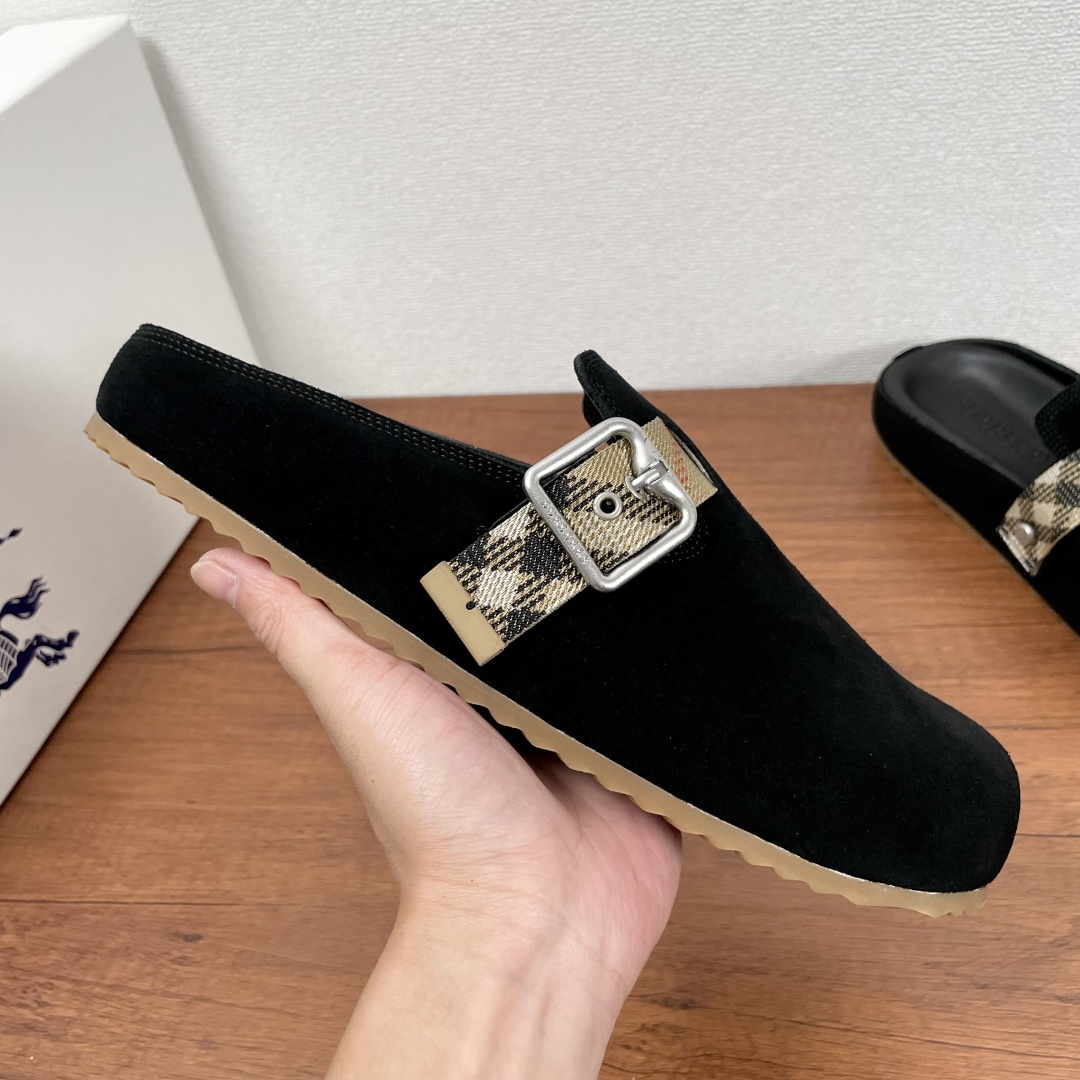 Burberry shoe
