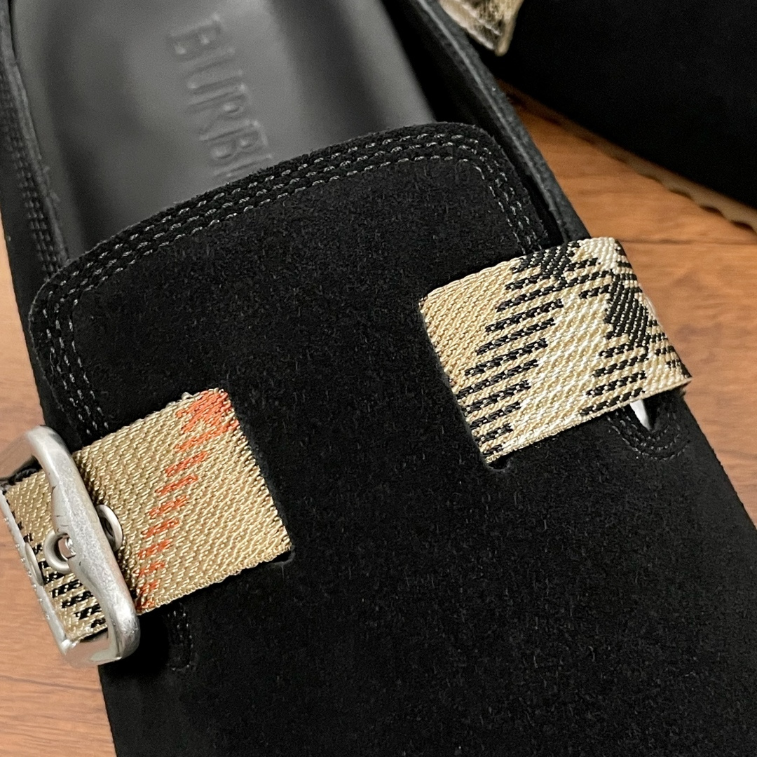 Burberry shoe