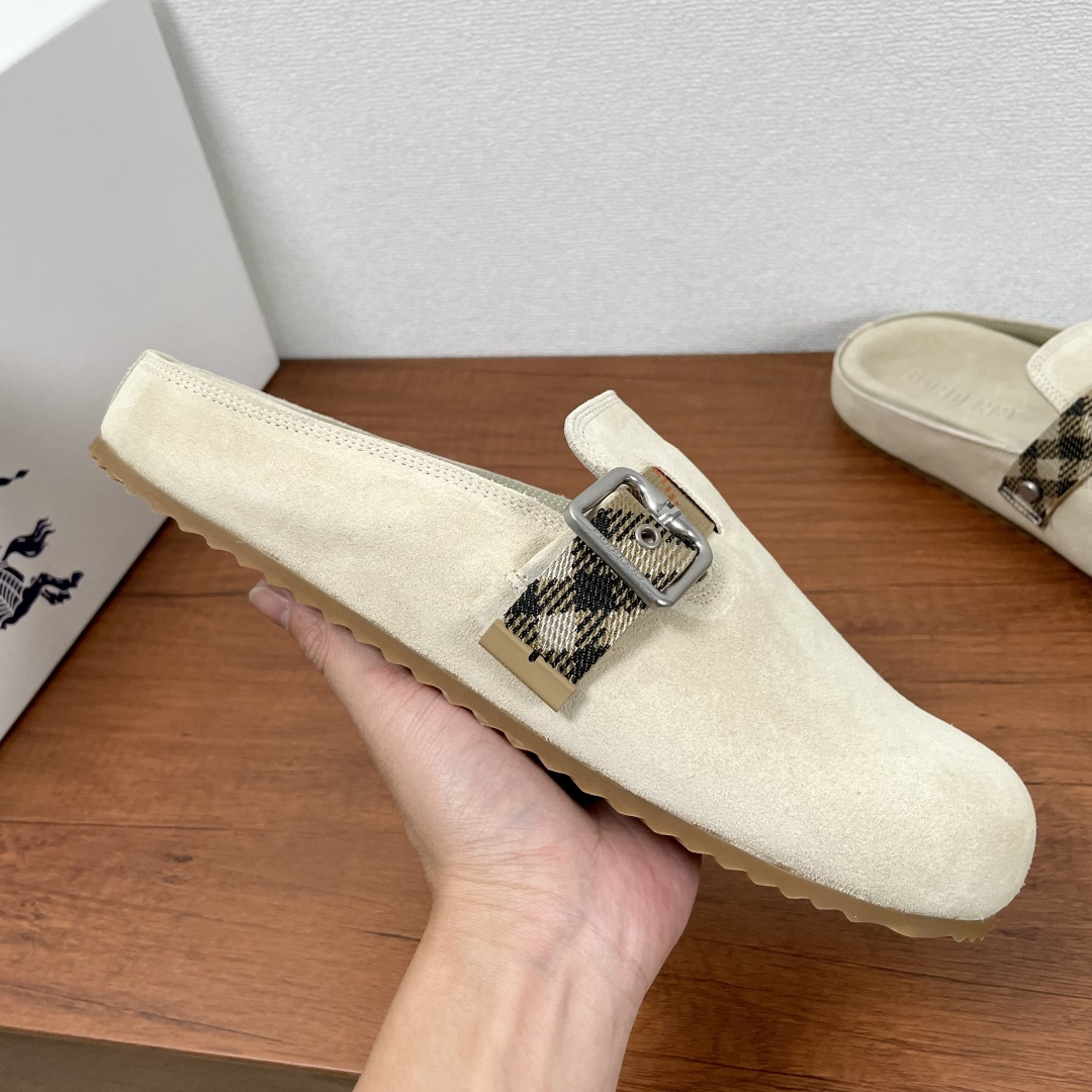Burberry shoe