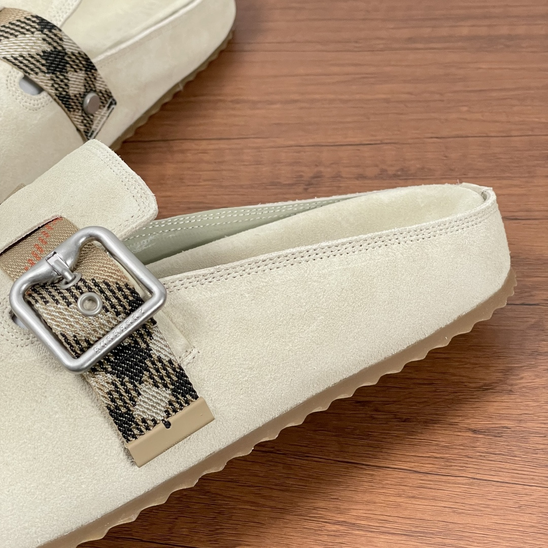 Burberry shoe