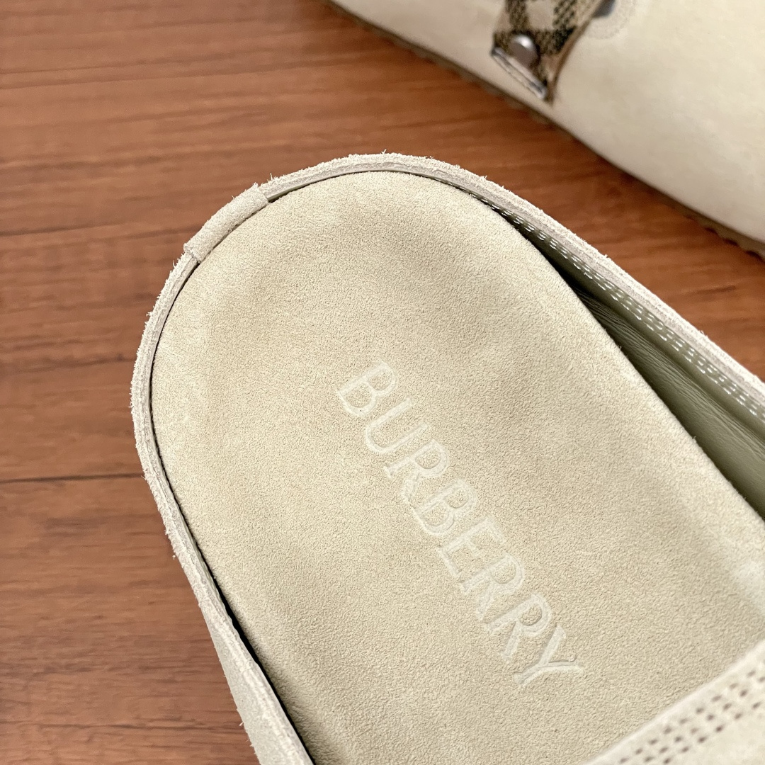 Burberry shoe