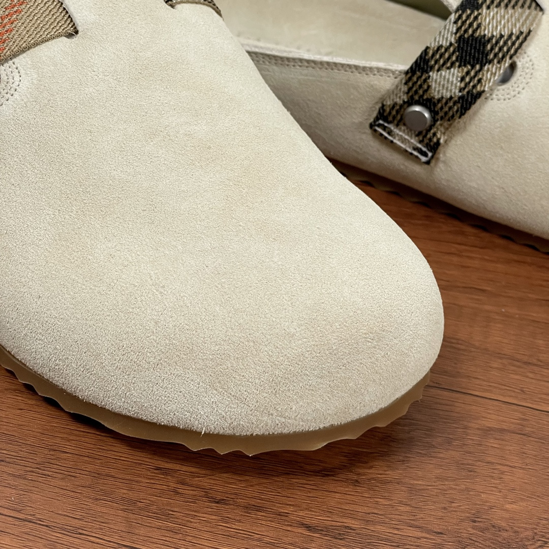 Burberry shoe