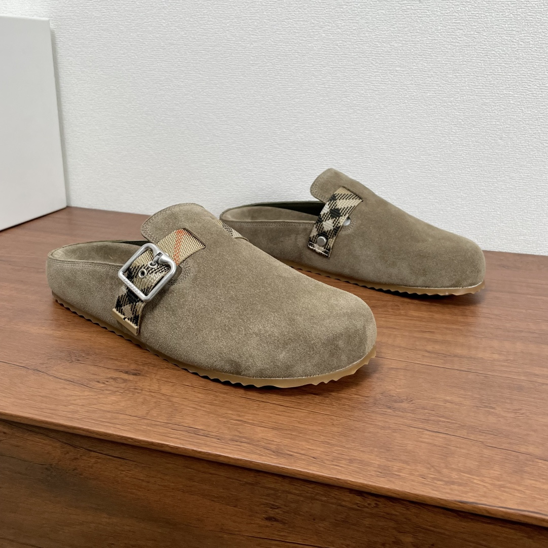 Burberry shoe