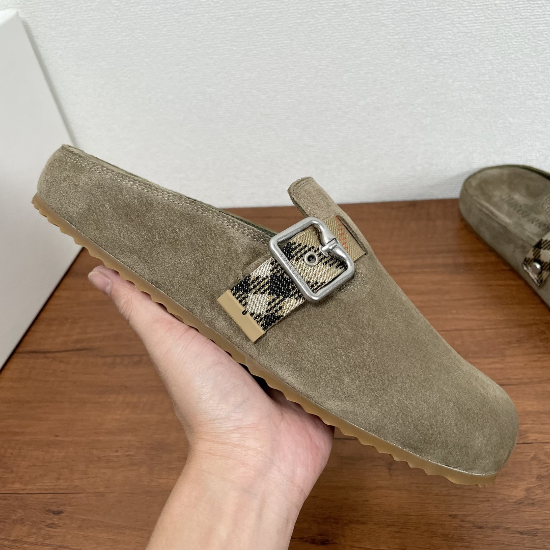Burberry shoe