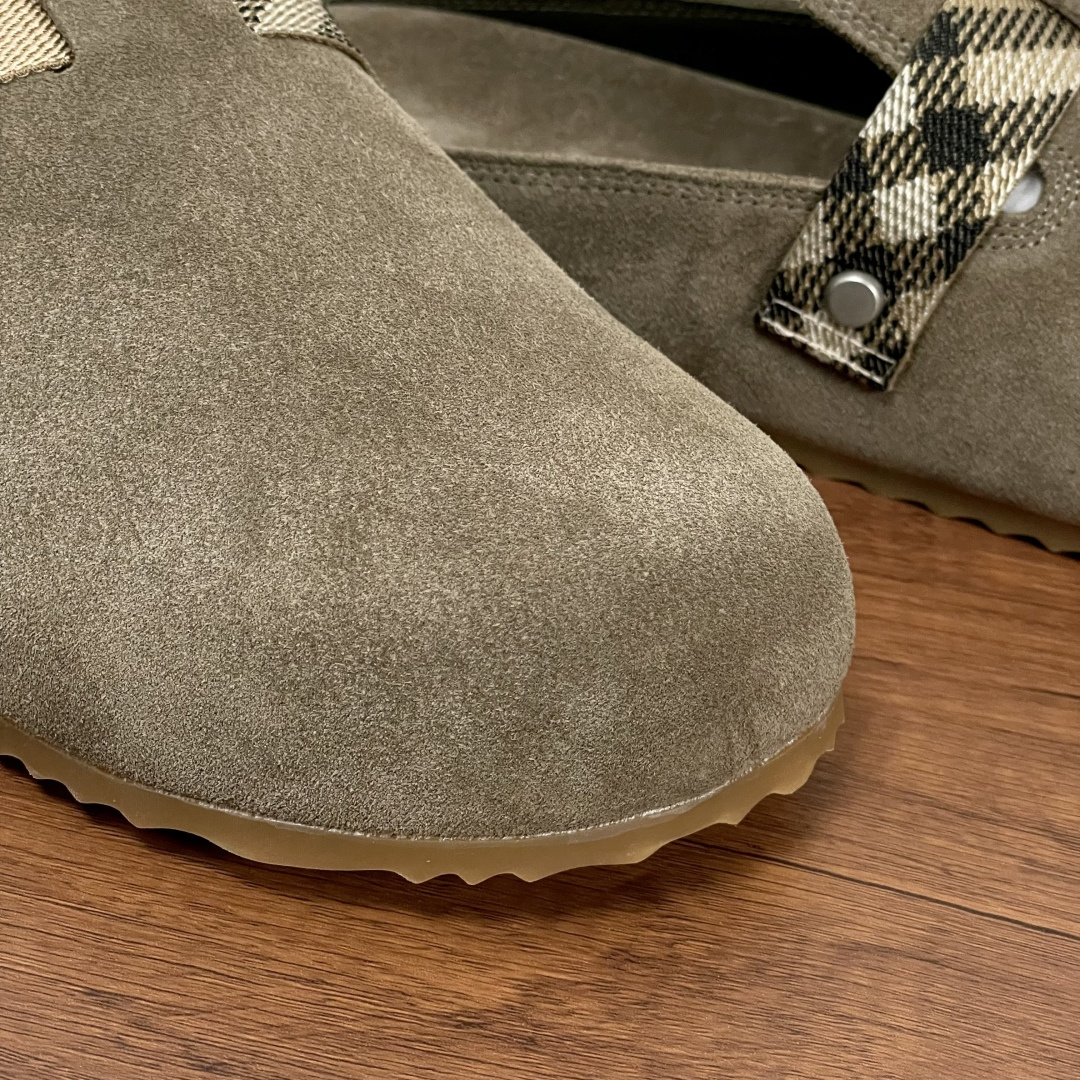 Burberry shoe