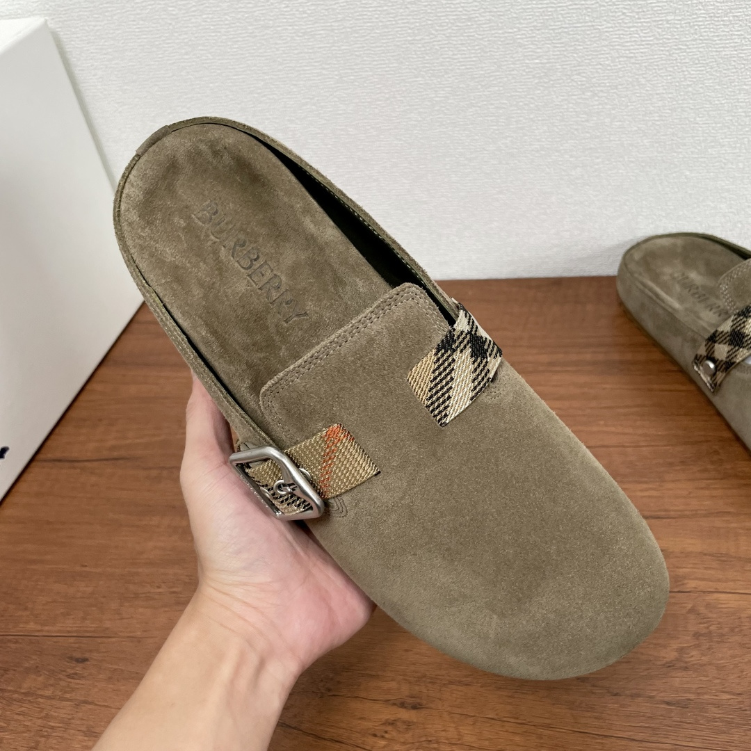 Burberry shoe