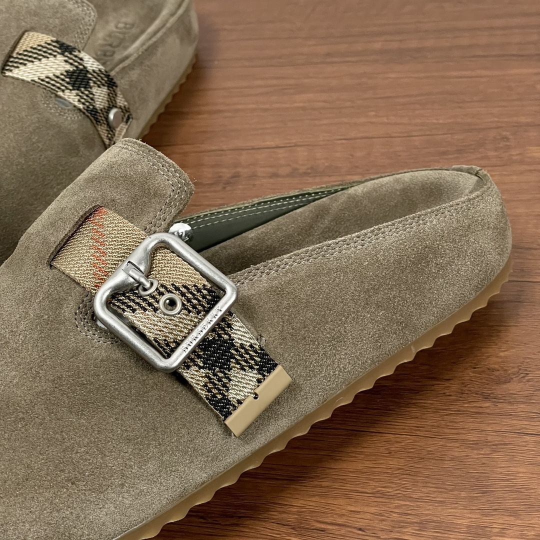 Burberry shoe