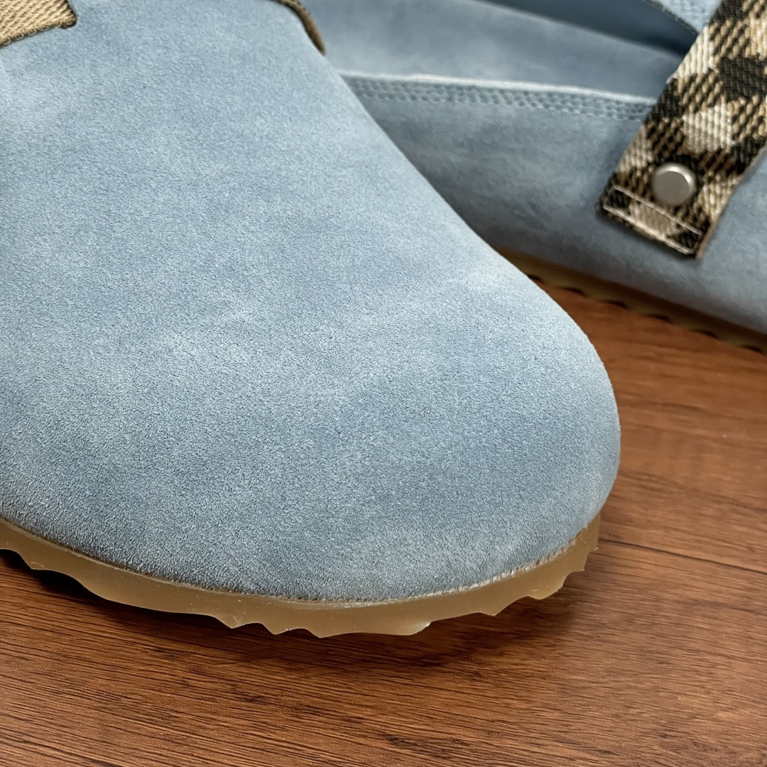 Burberry shoe