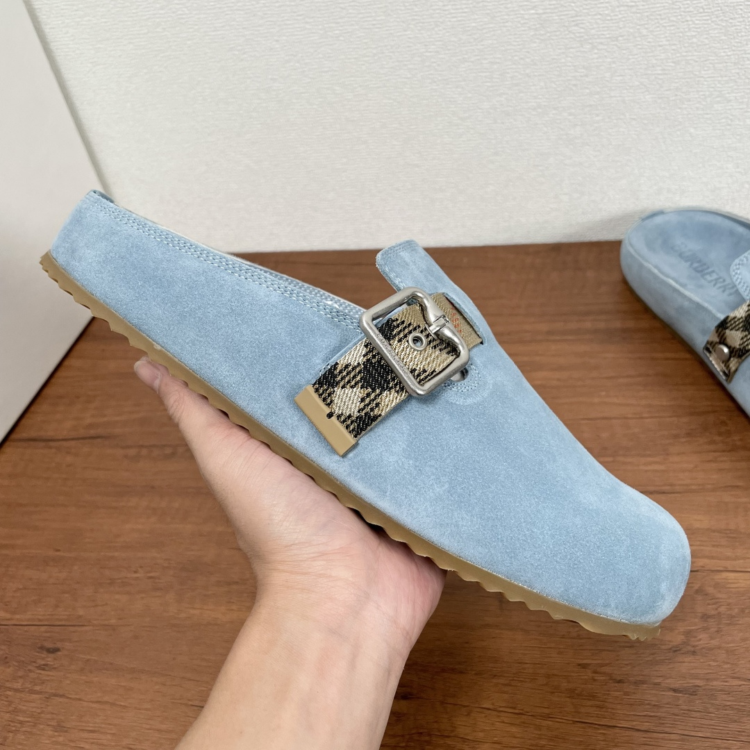 Burberry shoe