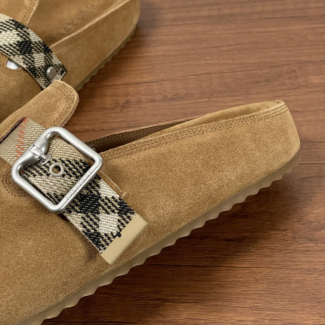 Burberry shoe