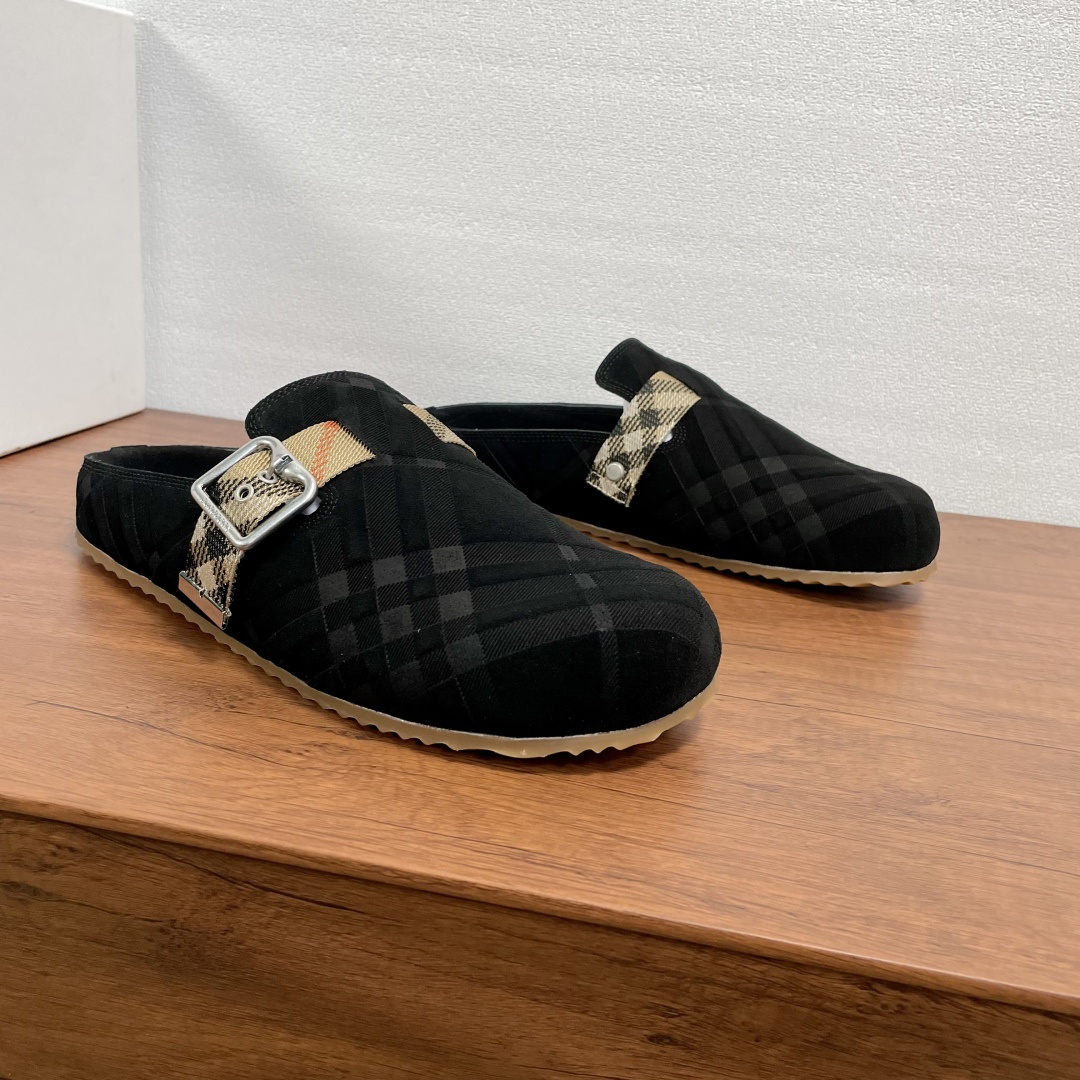 Burberry shoe