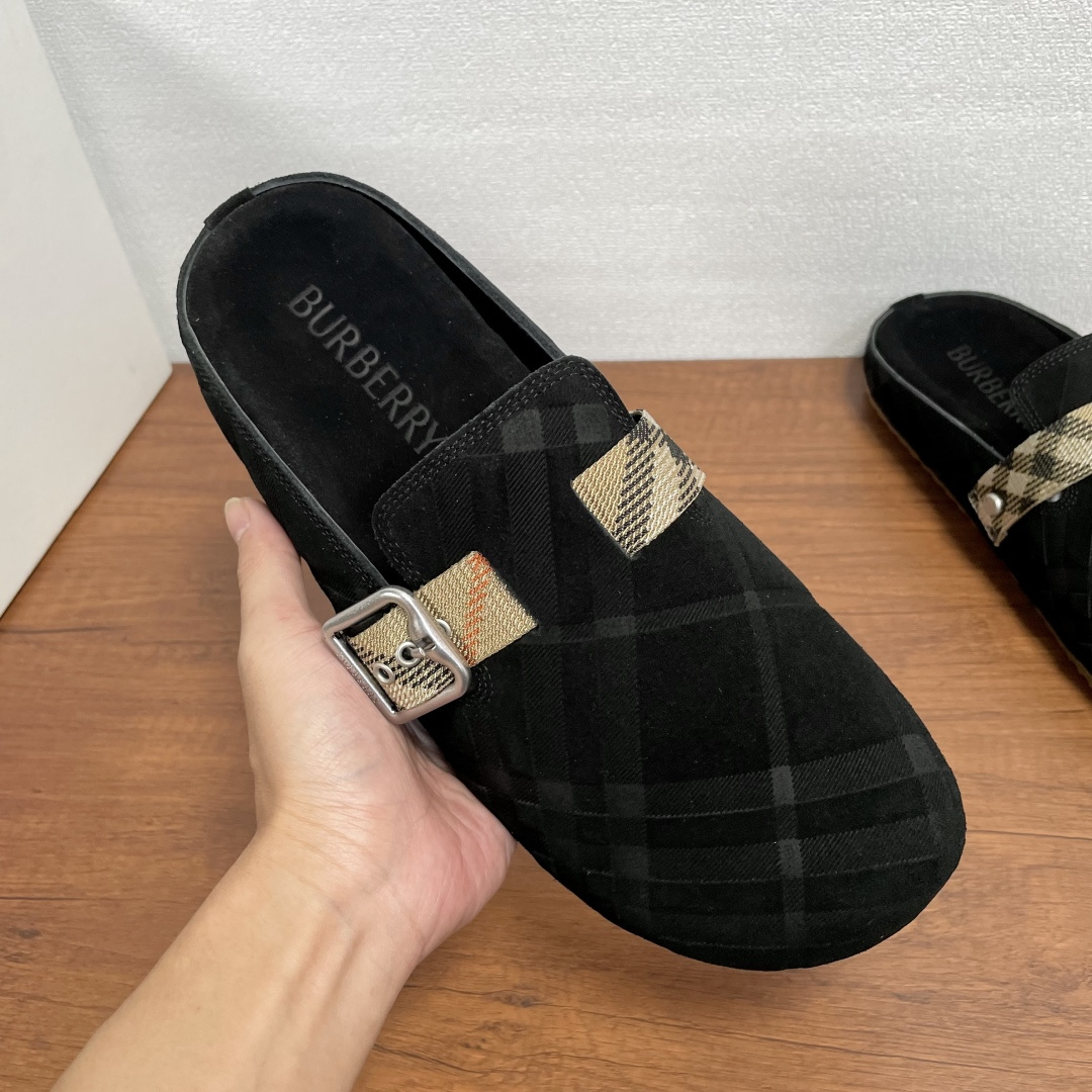 Burberry shoe
