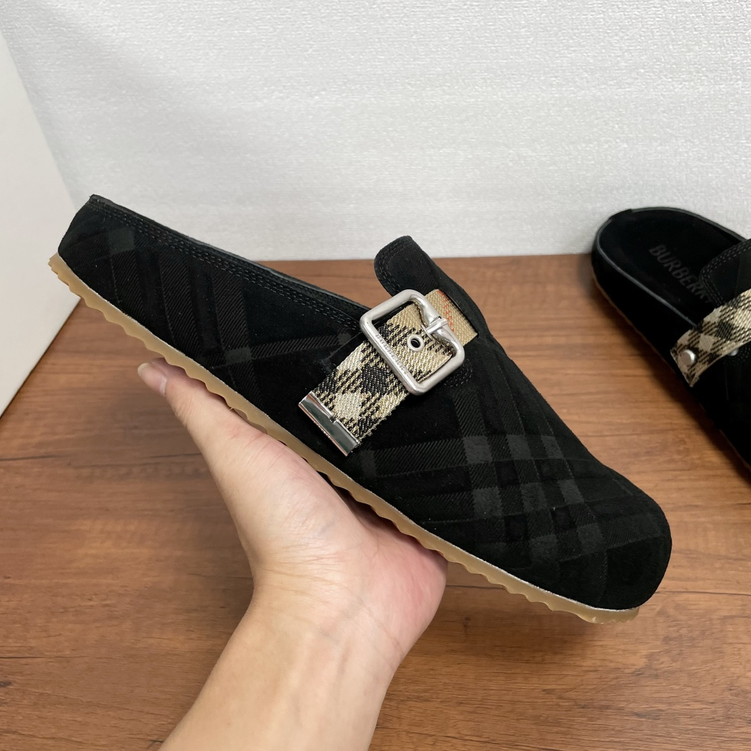 Burberry shoe