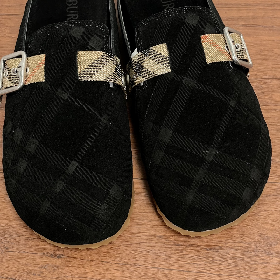 Burberry shoe
