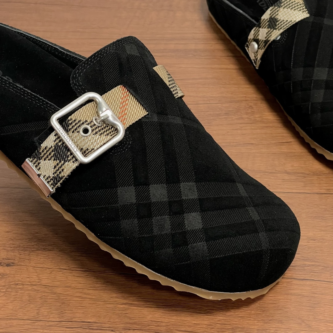 Burberry shoe