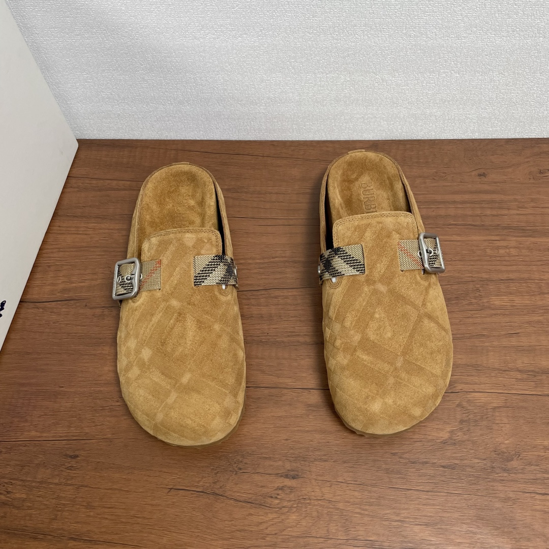 Burberry shoe