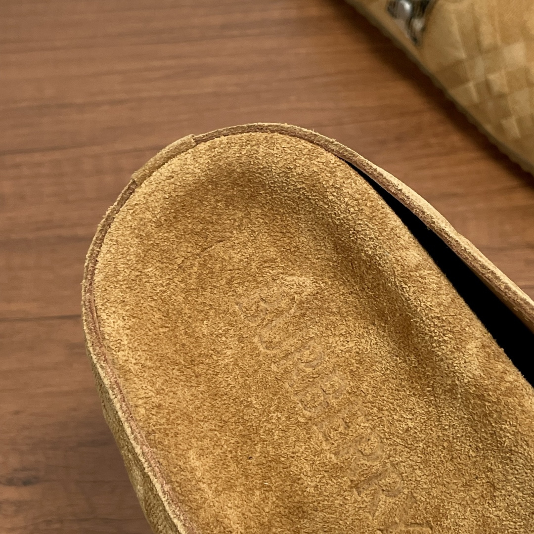 Burberry shoe