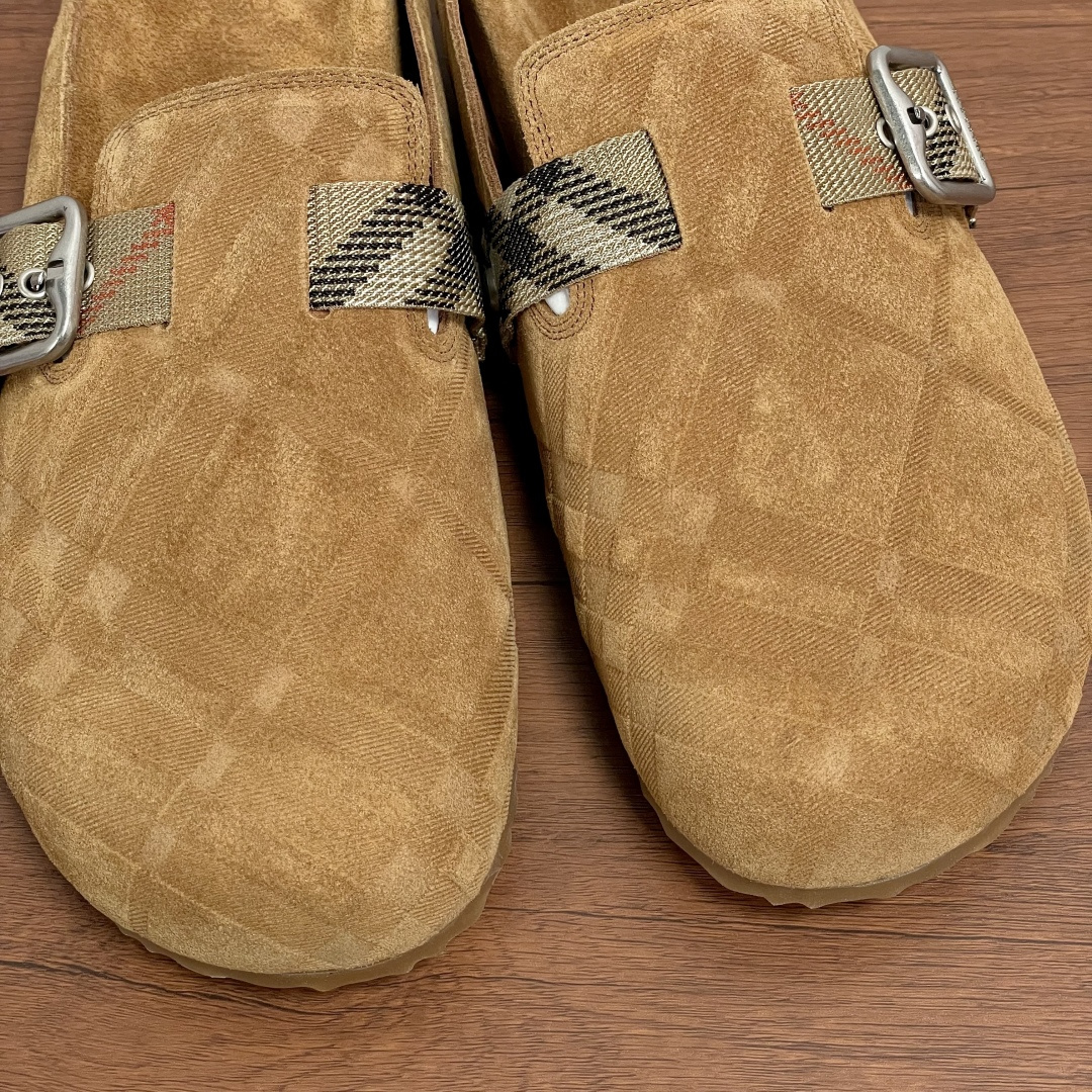 Burberry shoe