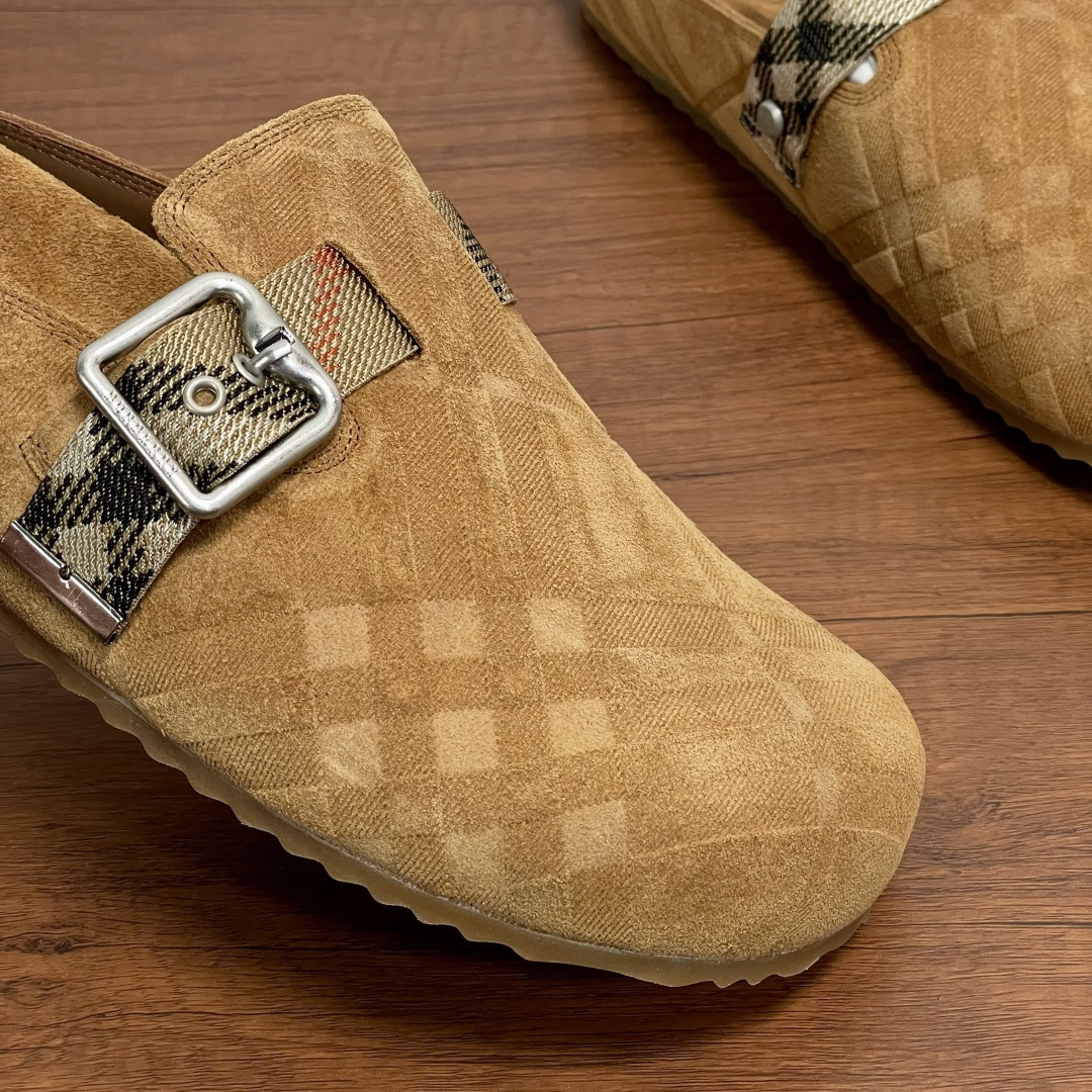 Burberry shoe