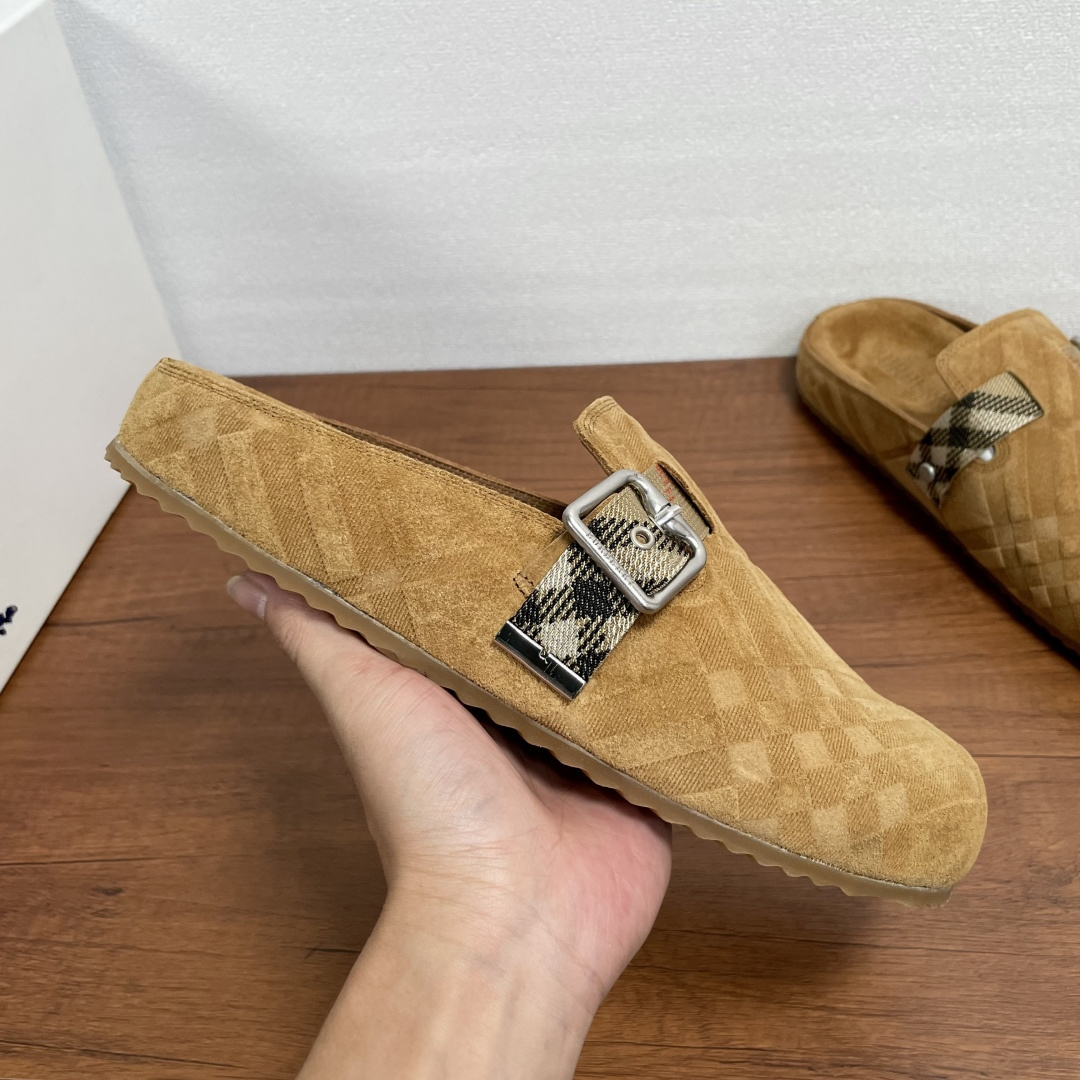 Burberry shoe