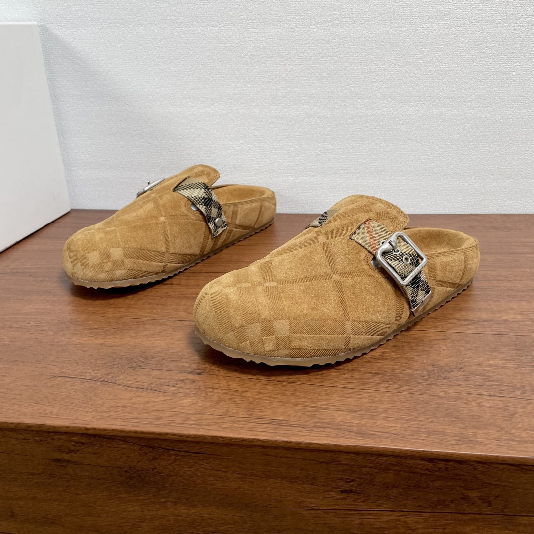 Burberry shoe