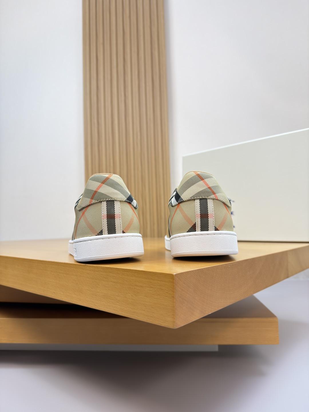 Burberry shoe