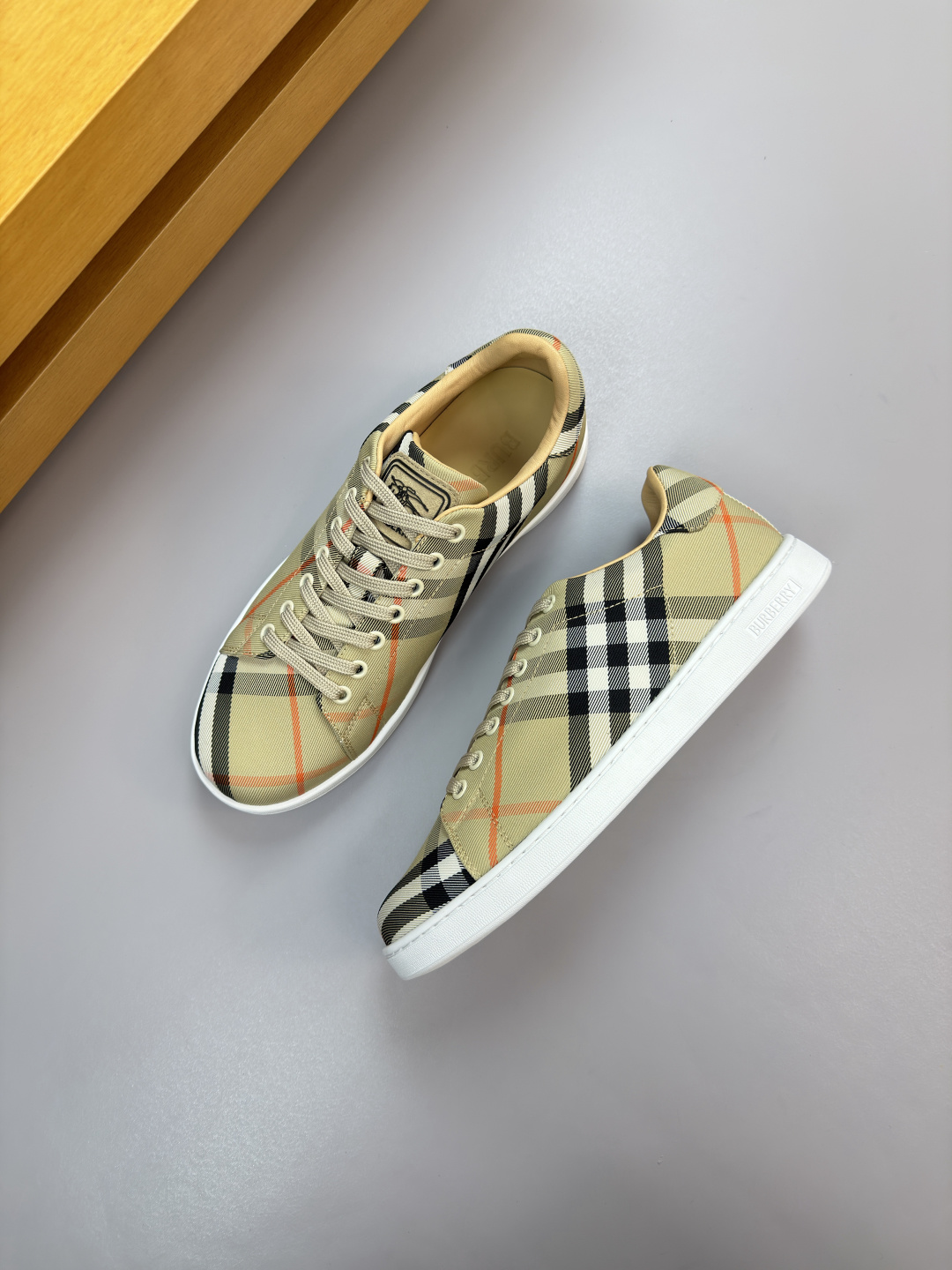 Burberry shoe