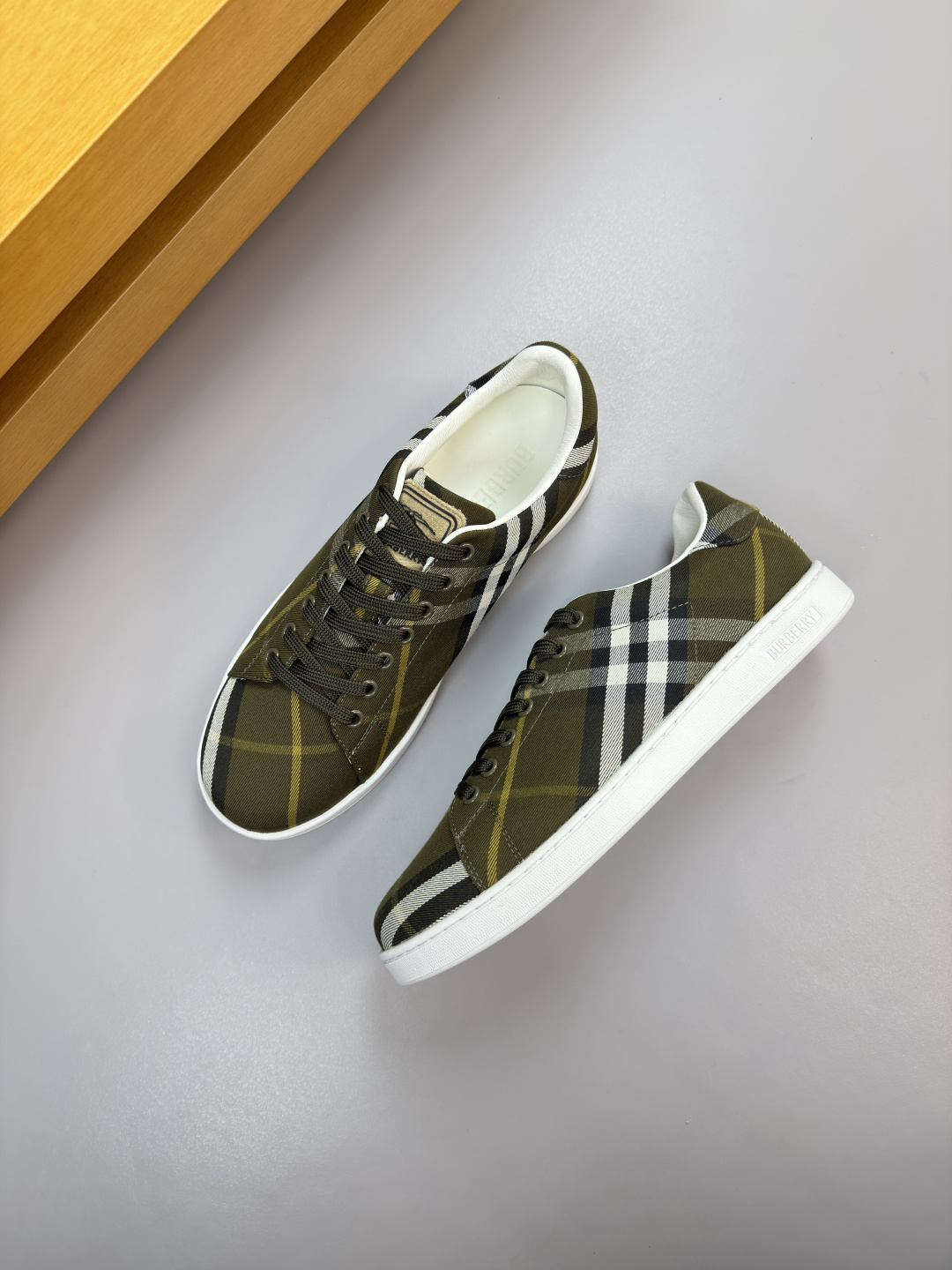 Burberry shoe