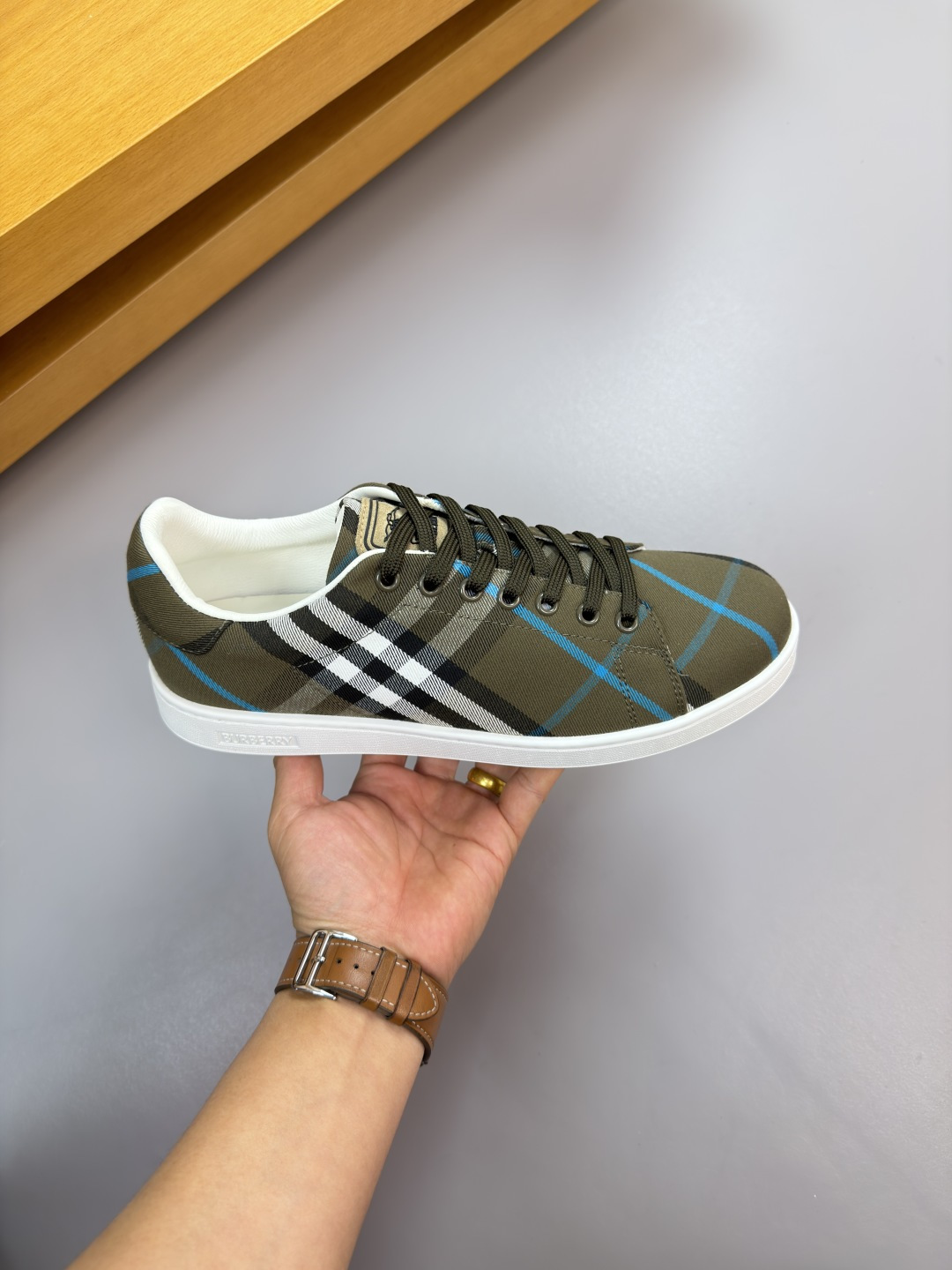 Burberry shoe