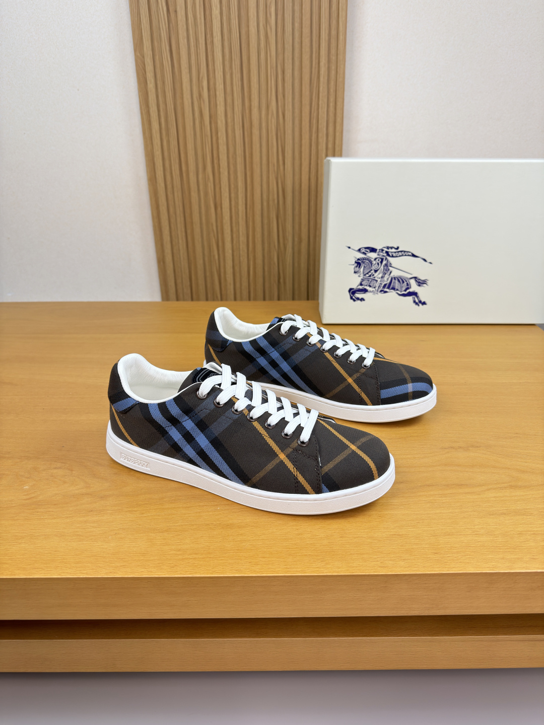 Burberry shoe