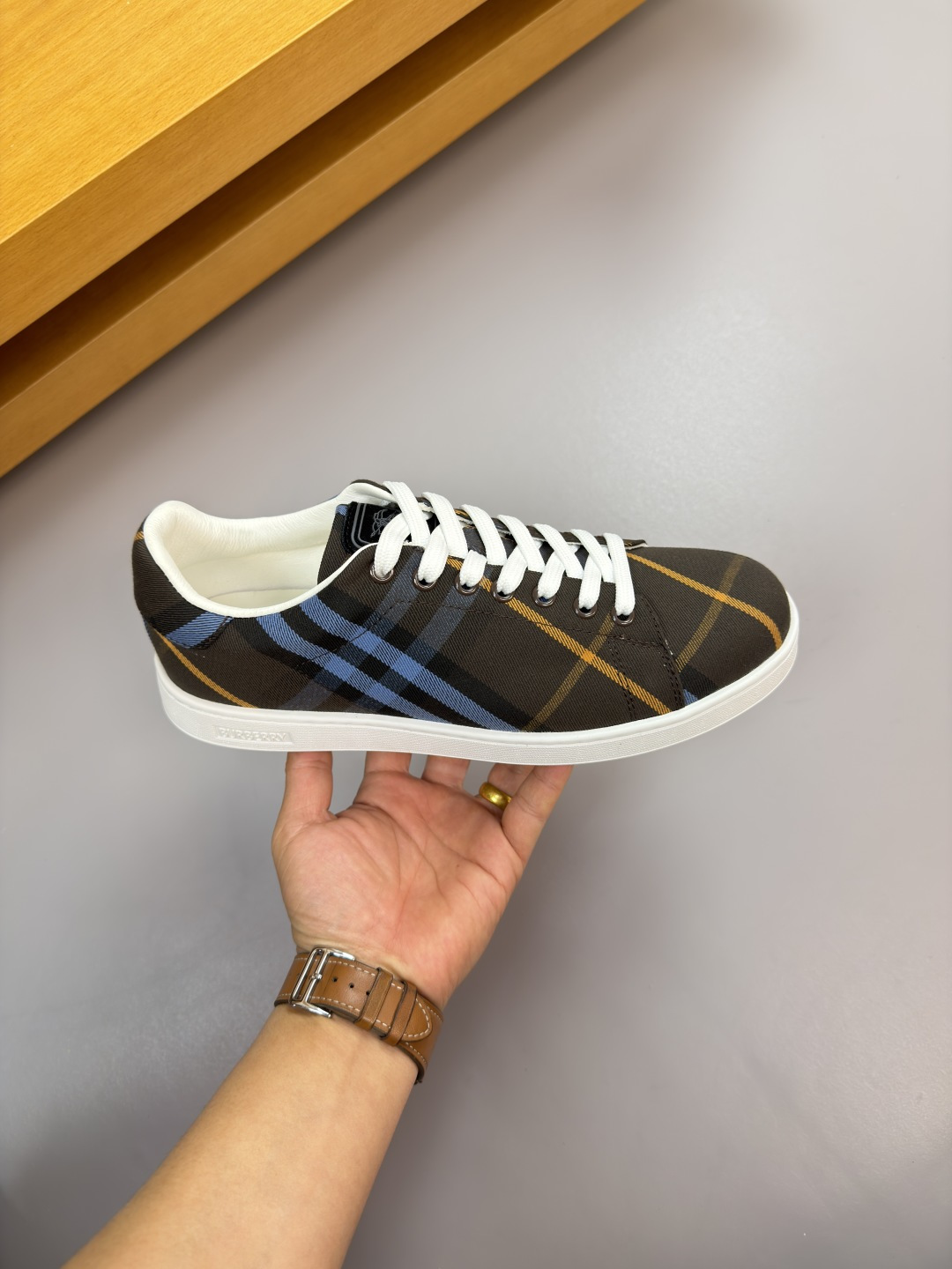 Burberry shoe