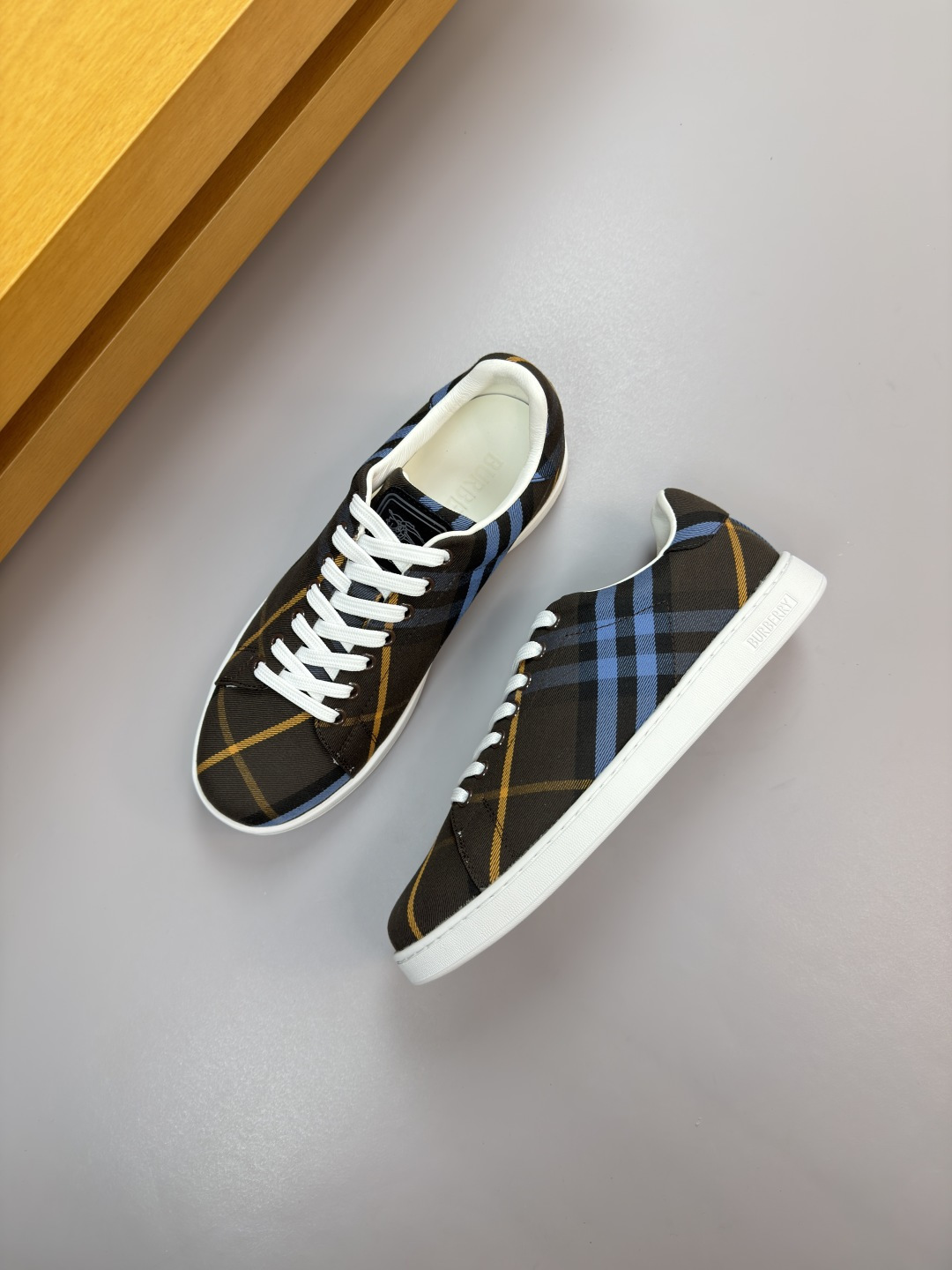 Burberry shoe