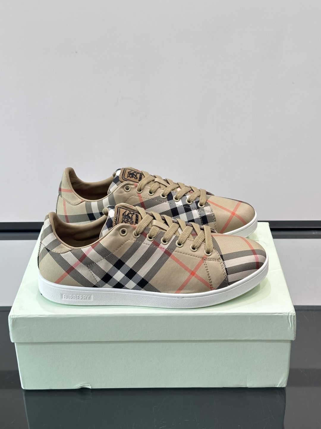 Burberry shoe