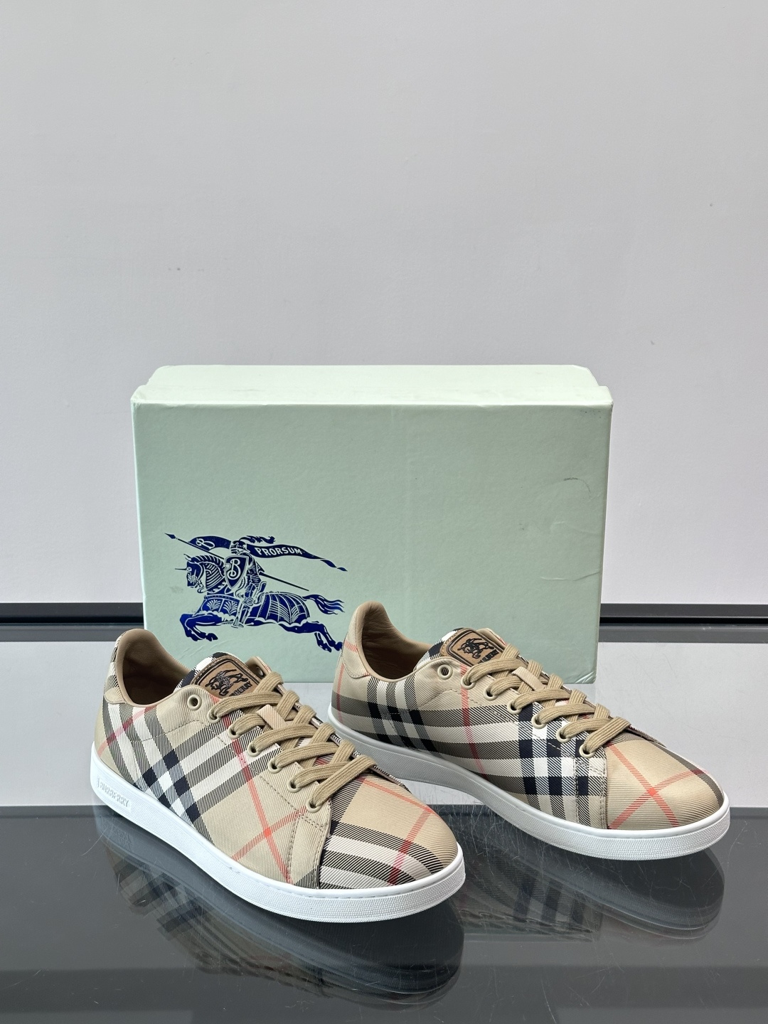 Burberry shoe