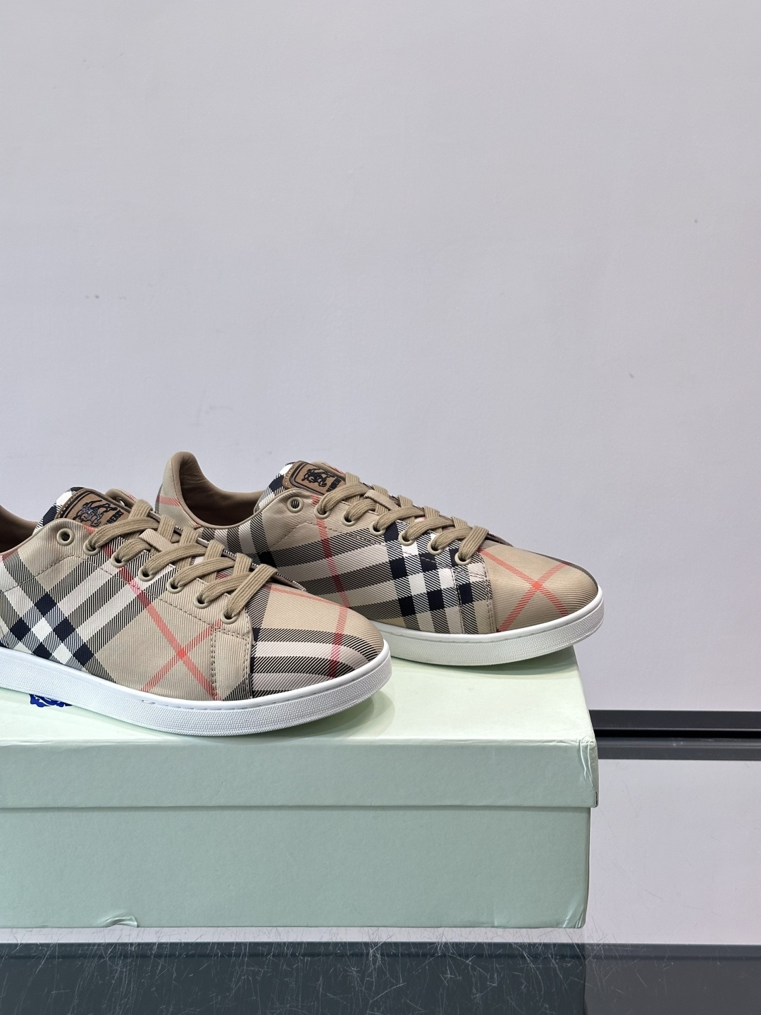 Burberry shoe